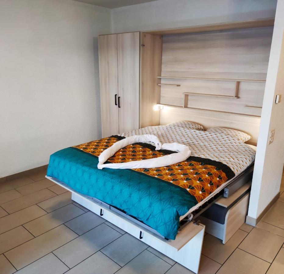 Superbe Studio A Saillon Les Bains Exteriör bild